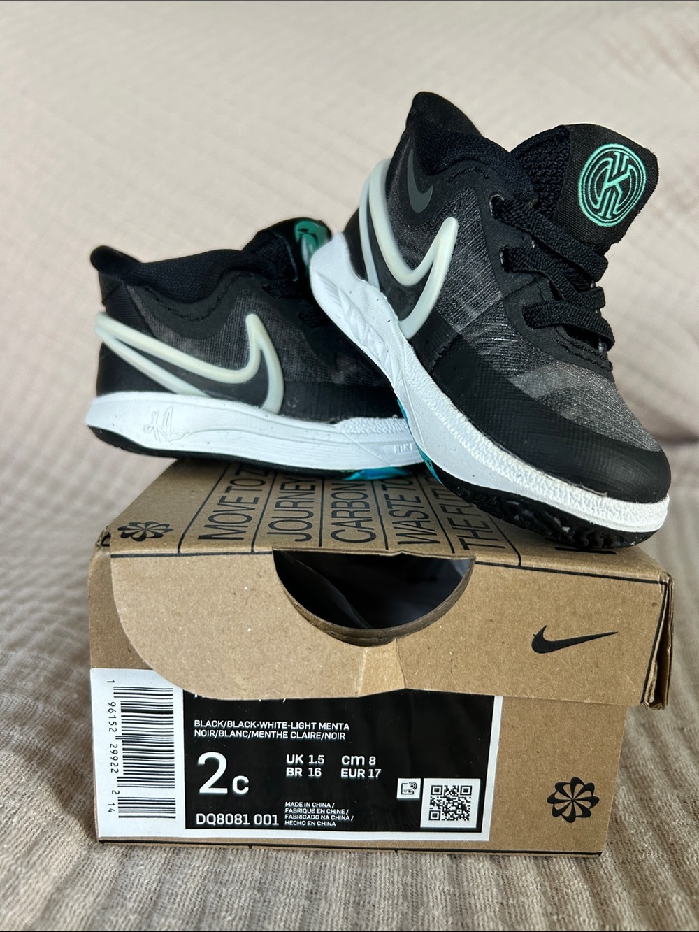 Nike Kids Kyrie Irving Kyrie 8 Orca Black and white Low-Top Sneakers